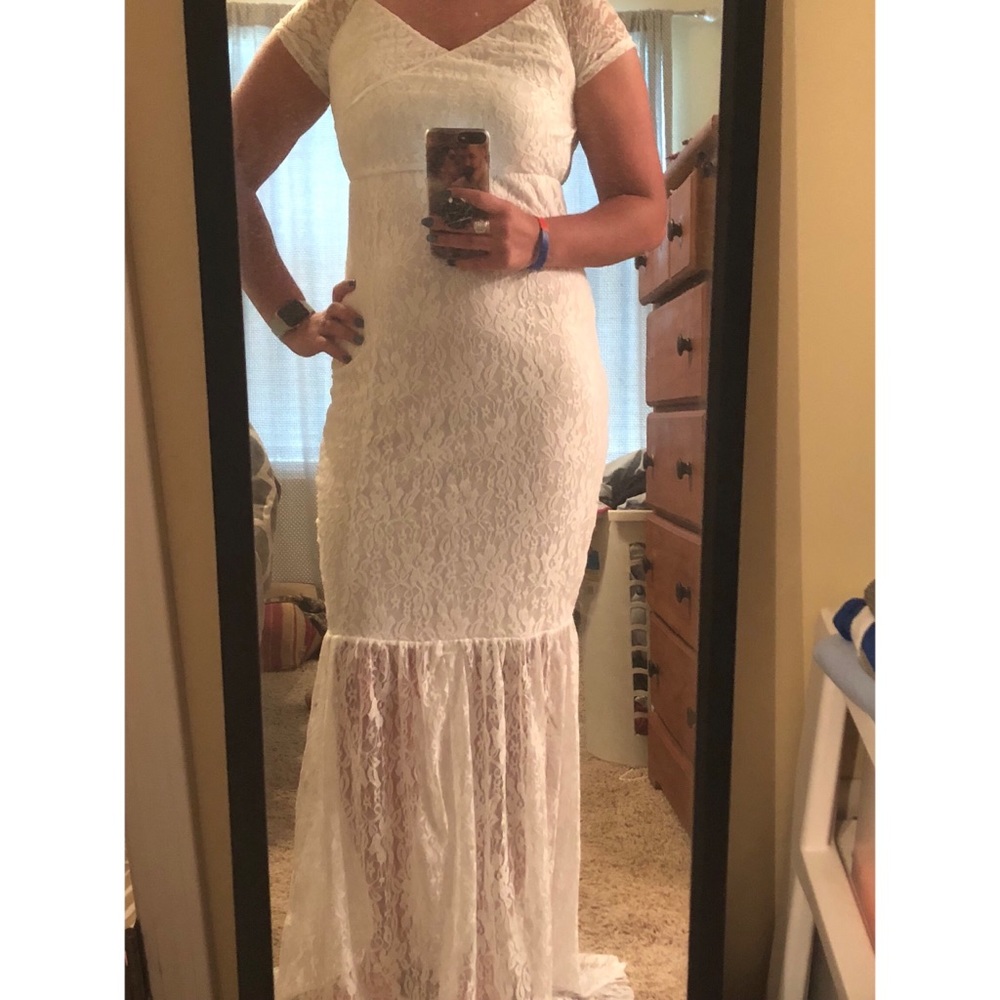 White lace dress